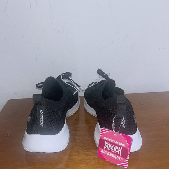 Black Sketchers Stretch Sneakers - Picture 3 of 3